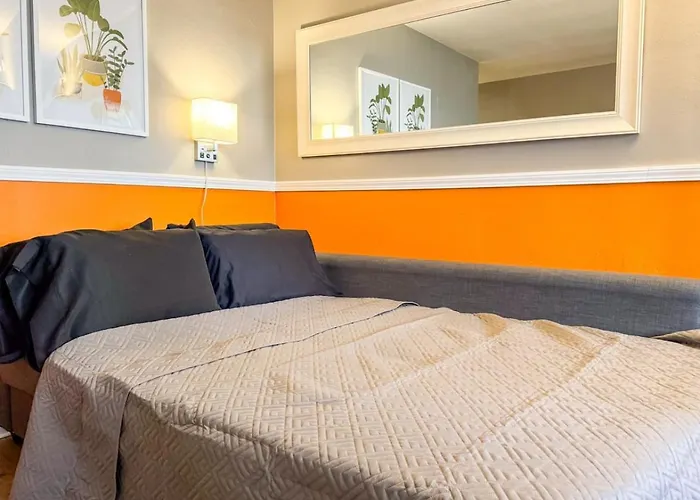 Apartment Charming 2 Bedrooms With Sofa Bed And Wifi *